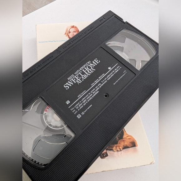 Sweet Home Alabama VHS with Reese Witherspoon - Picture 3 of 3